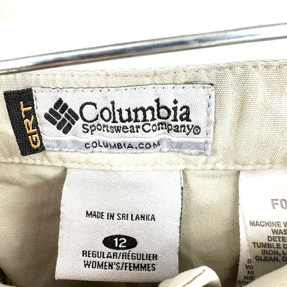 Columbia GRT size 12 khaki color cargo style pants with built in belt zip pocket - Picture 8 of 9